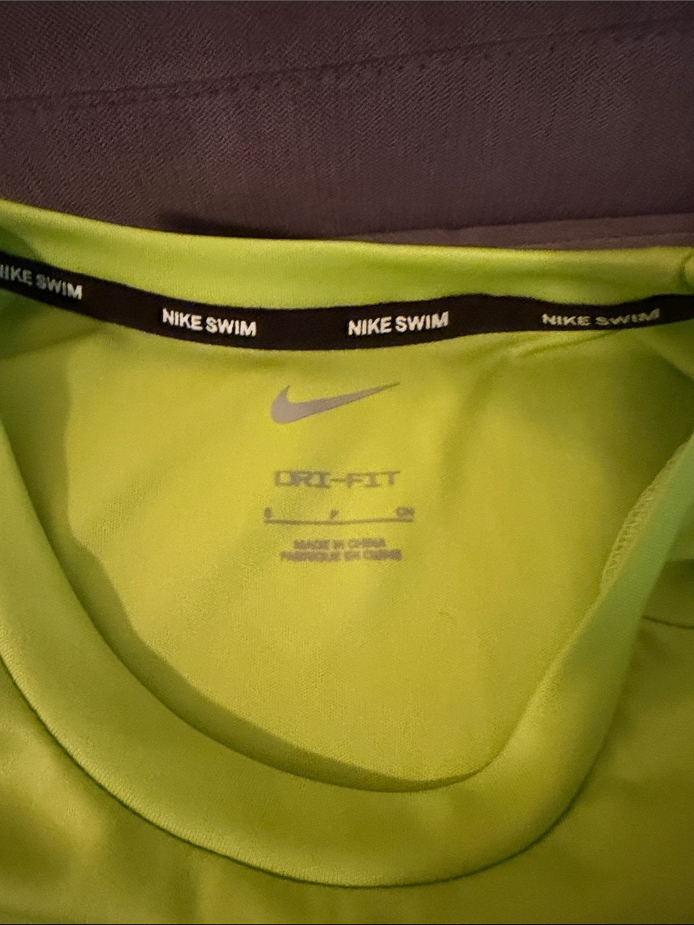 Nike Neon Lime Short Sleeve swim Performance Tee - Picture 2 of 4